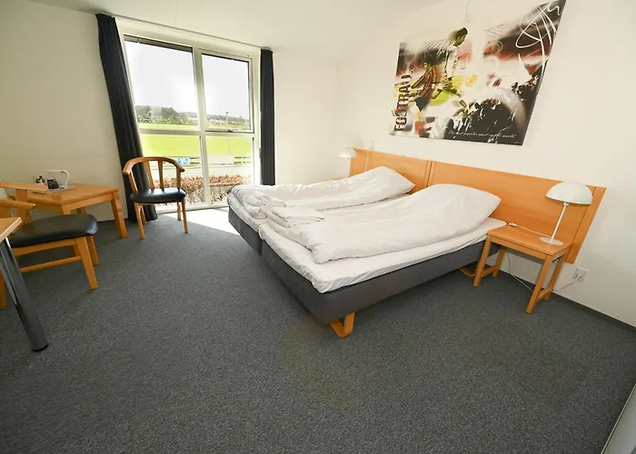 Sport & Academy Hotel 3*